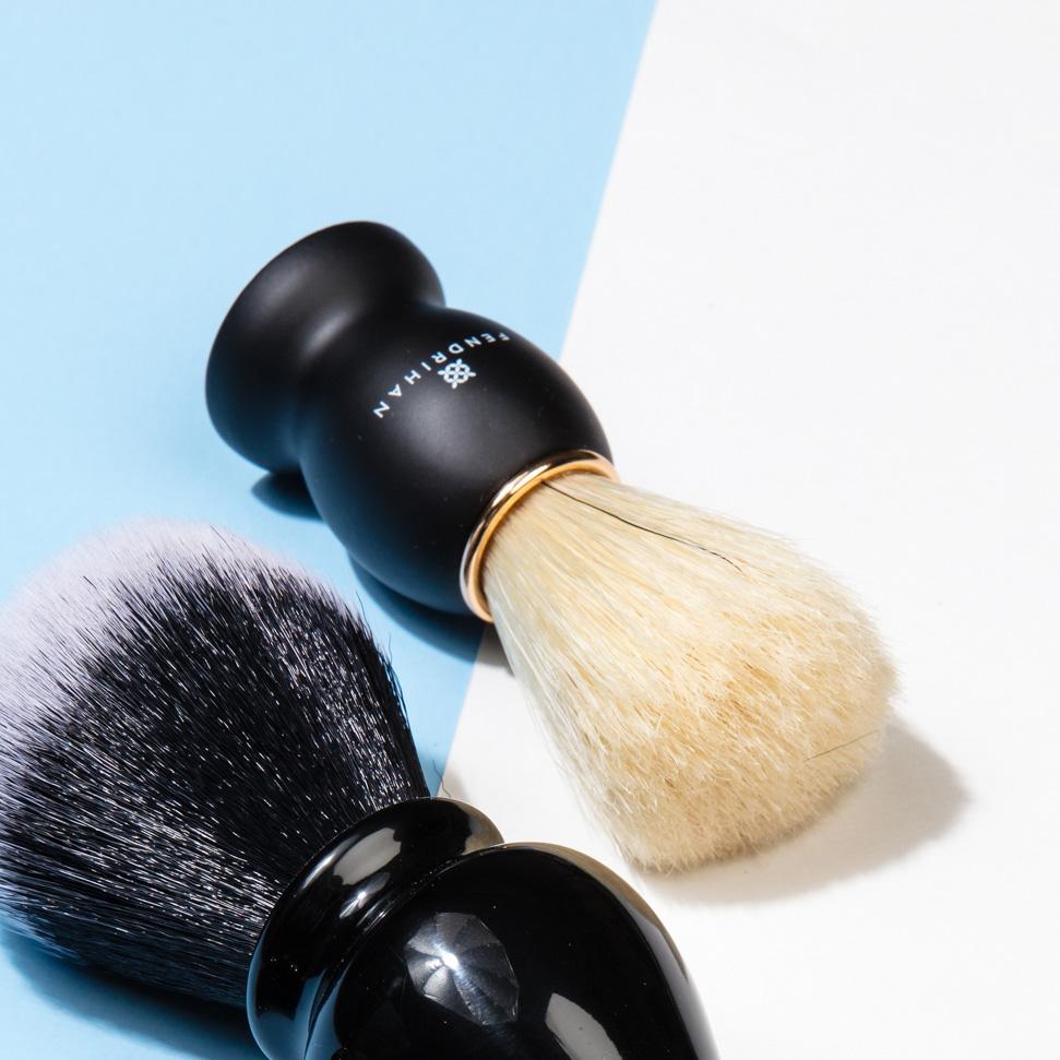 Fendrihan Pure Boar Bristle Shaving Brush, Black Wood Handle with Gold Rim Boar Bristles Shaving Brush Fendrihan