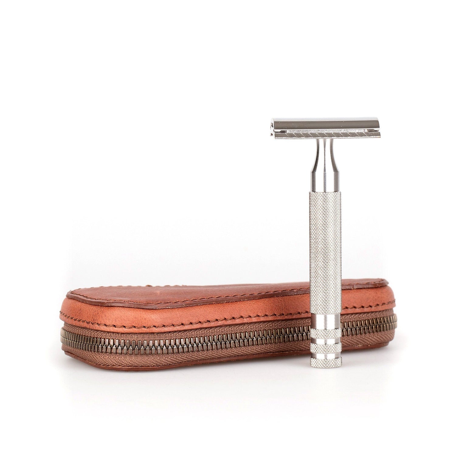 Fendrihan Leather Zip Safety Razor Case by Ruitertassen and Fendrihan Stainless Steel Razor, Save $10 Leather Razor Case Fendrihan Scientist Mk II