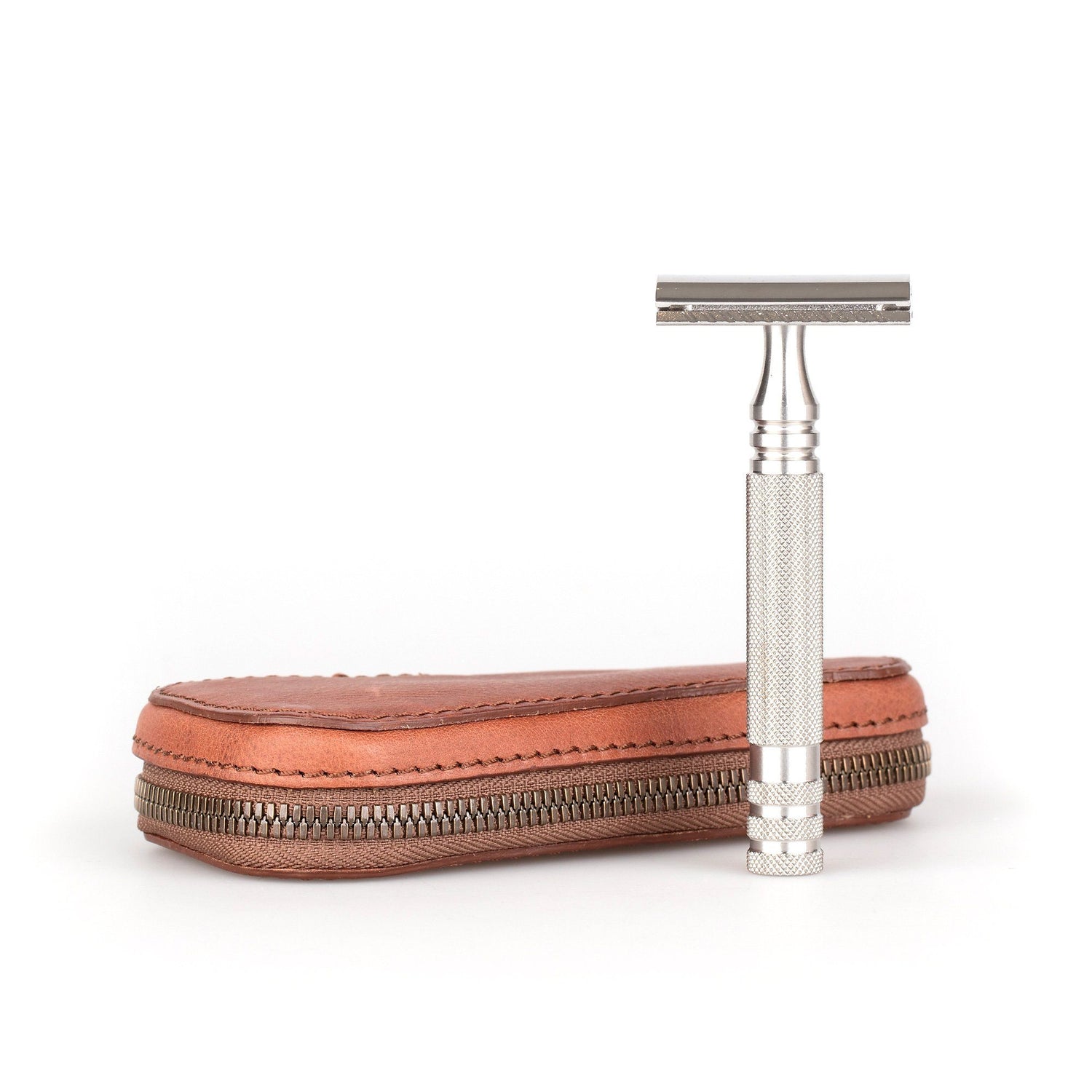 Fendrihan Leather Zip Safety Razor Case by Ruitertassen and Fendrihan Stainless Steel Razor, Save $10 Leather Razor Case Fendrihan Ambassador Mk II