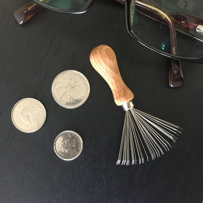 Brush and Comb Cleaner with Metal Bristles and Wooden Handle - Made in Germany Hair Brush Fendrihan 