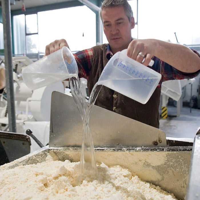 Klar's Women's Shaving Soap in Tin Shaving Soap Klar Seifen 