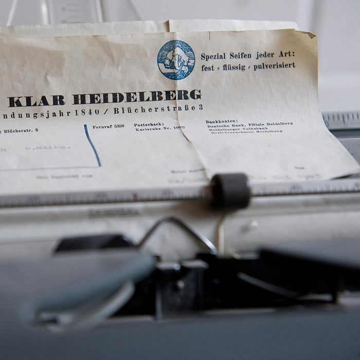 Klar's Women's Shaving Soap in Tin Shaving Soap Klar Seifen 